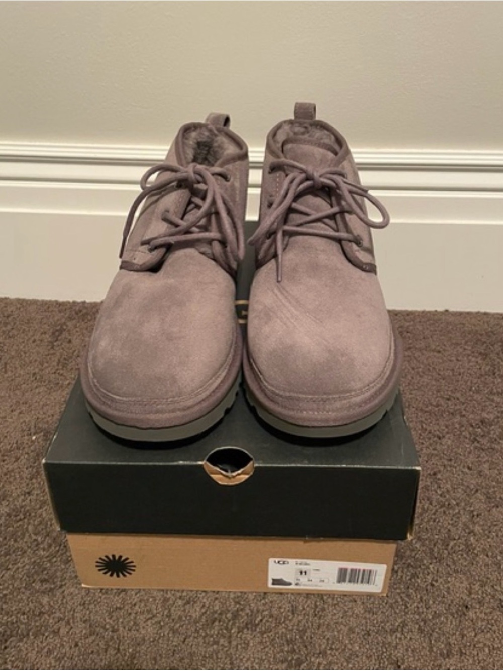 UGG Men’s Suede Chukka Boots - Taupe